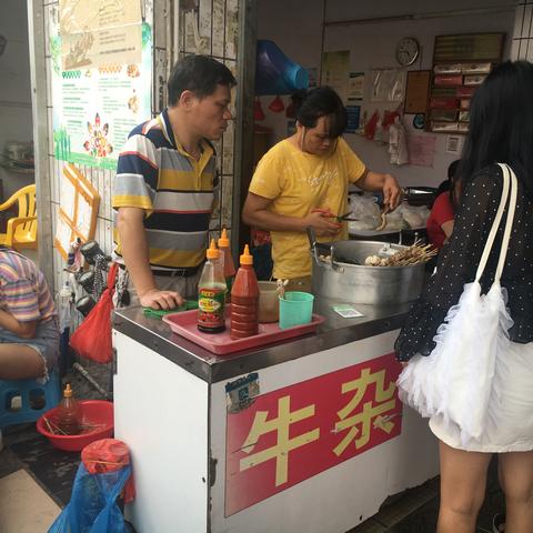 最新小吃摆摊图片解析