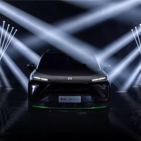 最新道路标志革新，引领交通安全未来趋势