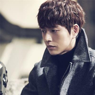 最新男发型造型趋势，图片、流行趋势与指南