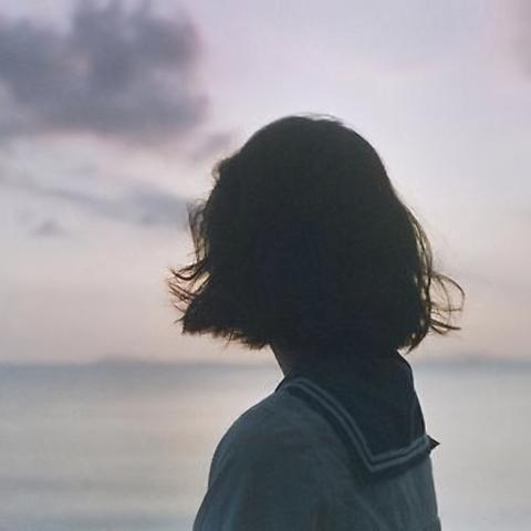 伤感网名下的情感流年，无声独白中的岁月印记