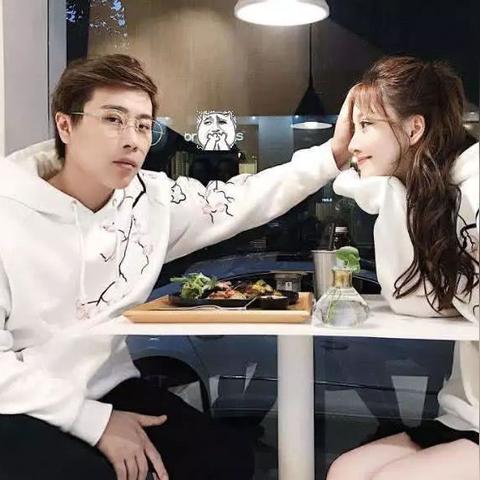 最新资讯播报，uusshh最新地址全解析