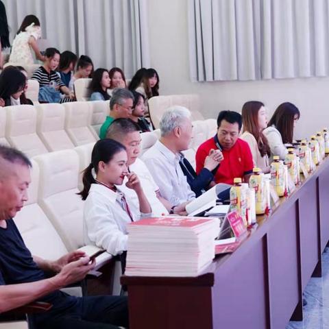 青年华都最新发展动态，聚焦成长，展现青春活力