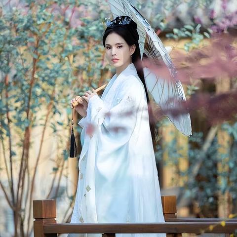 李若彤新剧深度解析,期待新角色展现风采