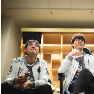 『2025年笑料大集合,欢乐时光让你笑破肚皮!』