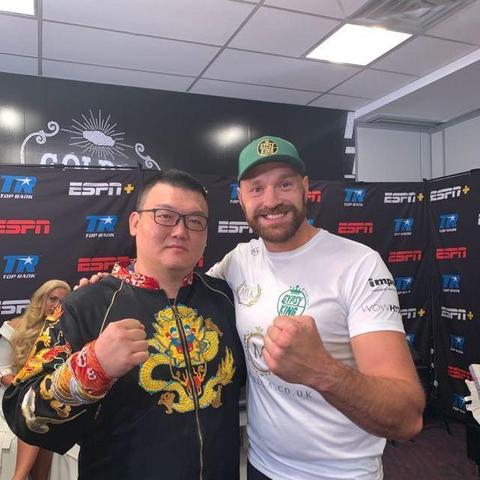 张君龙最新比赛直播，热血激战之夜