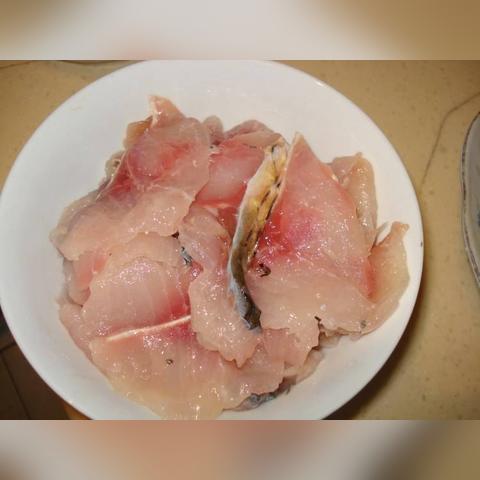 鲫鱼养殖新型饲料配方研究与实践