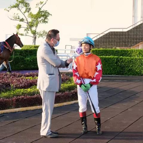 ＂新澳门一码一码100准＂的：信息明晰解析导向_15-42-48-22-26-29 T：478.10