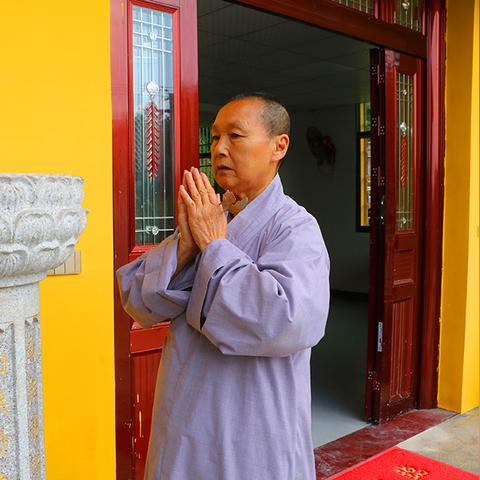 "最准一码一肖100%凤凰网"的:实际调研解析_11-04-05-49-42-21 T:379.44