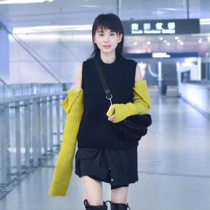 周冬雨最新造型，时尚潮流风向标