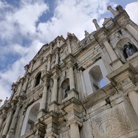 2025年新澳门正版免费,猴、狗、牛、鼠_39-49-34-08-05-15 T：1163.275