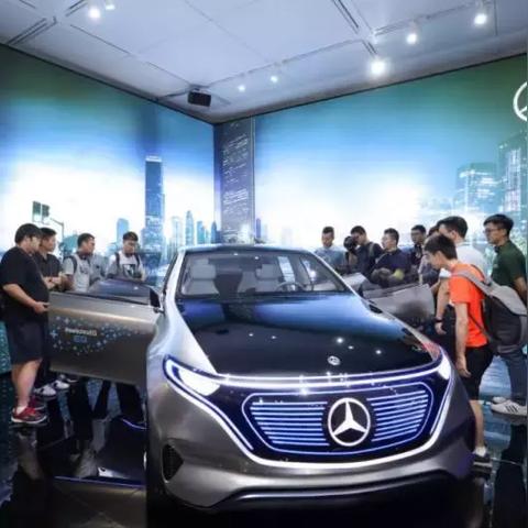 『2025最新搞笑说说，让你笑到肚子疼！』