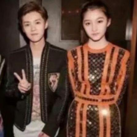 今晚澳门9点35分开什么,兔、虎、鼠、牛_27-48-15-49-33-43 T:1736.378