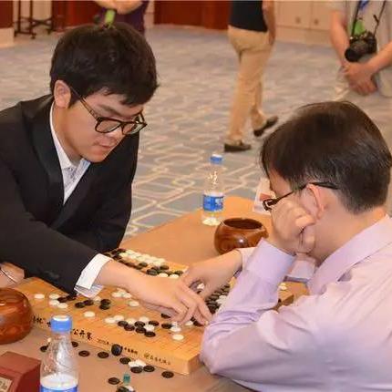 新奥最精准免费大全官方版亮点分享,猴、龙、虎、羊_10-13-41-19-35-27 T：1163.328