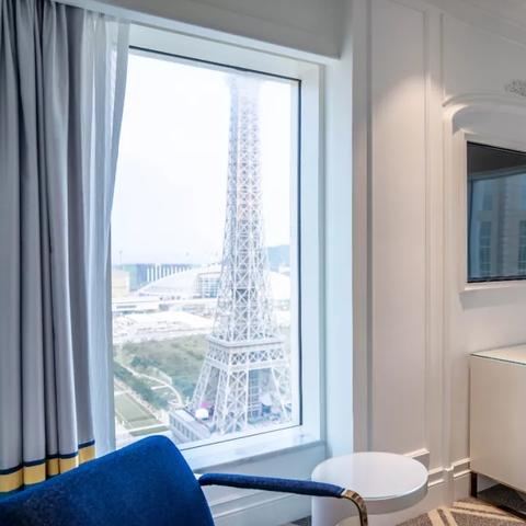 新澳门三期内必开一期,猴、蛇、羊、狗_03-40-43-37-29-28 T:3733.967