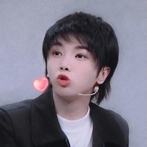 QQ头像精选，华晨宇最新照片大放送