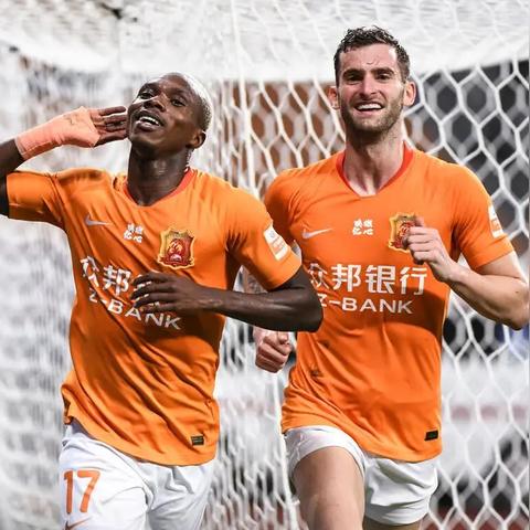 武汉卓尔足球队最新动态报道解读