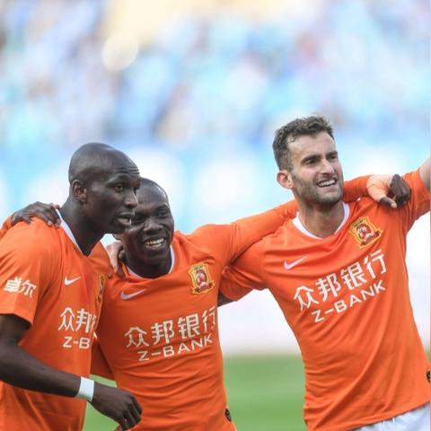 武汉卓尔足球队最新动态报道解读