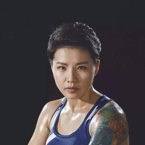 武林风龚艳丽赛场风采报道