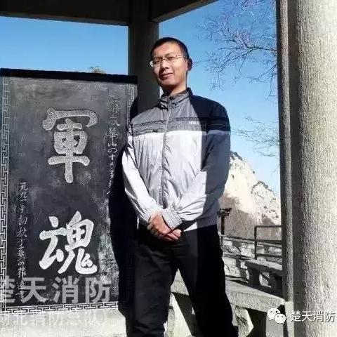 荆州最新车祸事件最新报道