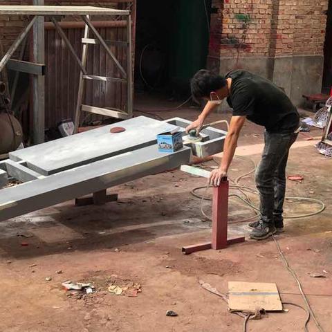 西安喷漆工高薪诚聘启事