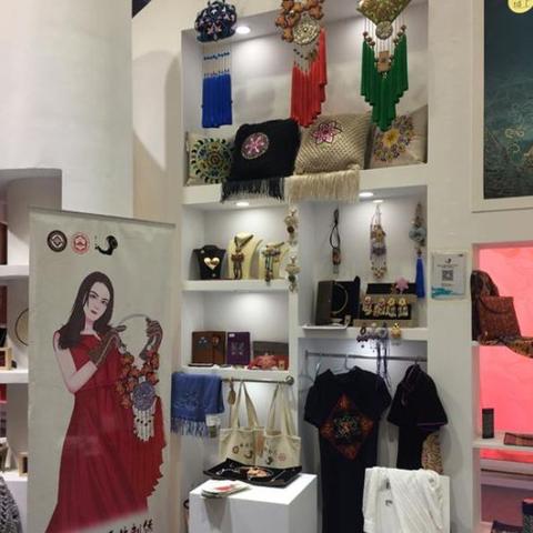 乌鲁木齐手工市场繁荣，手工艺产业蓬勃发展