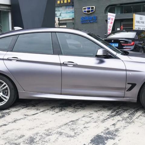 宝马3系限时降价抢购，最高优惠达XX万！不容错过！