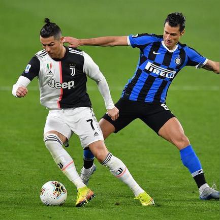 科技巨头新里程碑，最新传奇变革来临