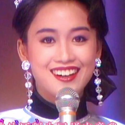 最新女明星璀璨合影，娱乐圈闪耀瞬间一网打尽