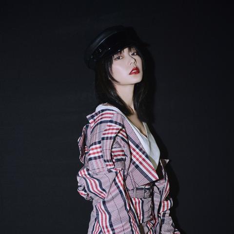 街拍揭秘时尚潮流最新动态