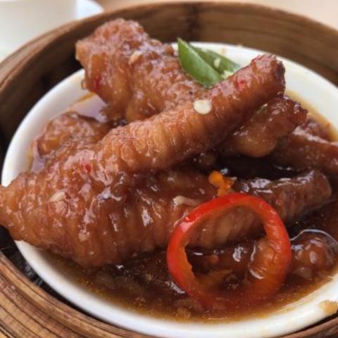 最新菜式亮相酒家，创新与传统的美食交融