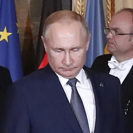 全球疫情动态更新,防控策略与免职通报解析