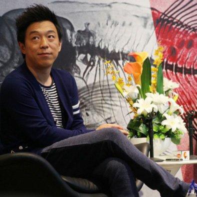 周星驰最新行程曝光,一年忙碌而充实的生活