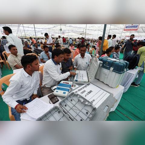 大选最新实时票数分析，最新动态报道