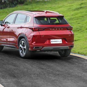 十月科技最新进展与数据报告概览