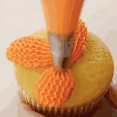 最新裱花手法 打造甜点艺术新风尚